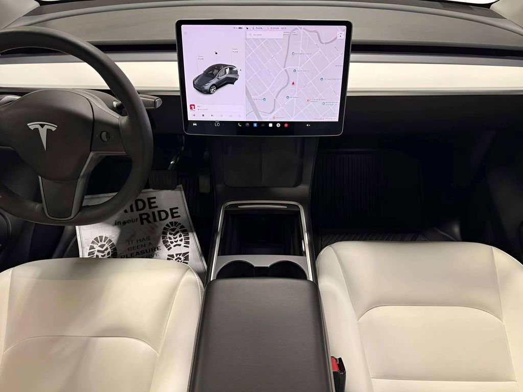 Used 2022 Tesla Model Y Long Range AWD/4WD image 27