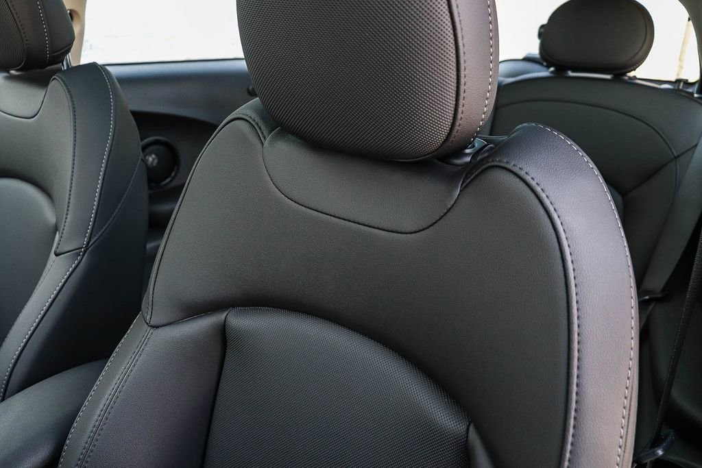 Used 2024 MINI Cooper SE image 32