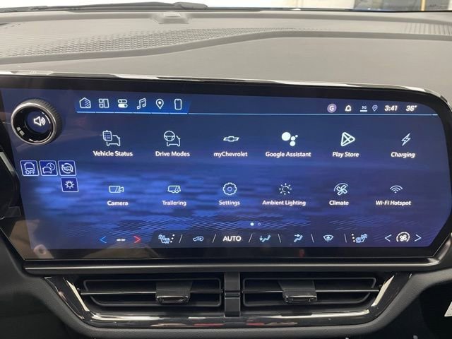 New 2026 Chevrolet Equinox EV RS image 3