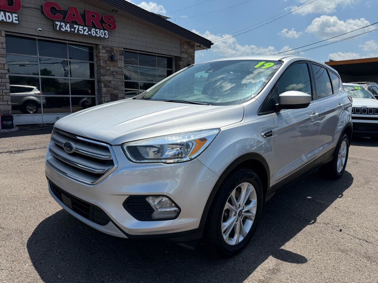 Used 2019 Ford Escape SE AWD/4WD image 2