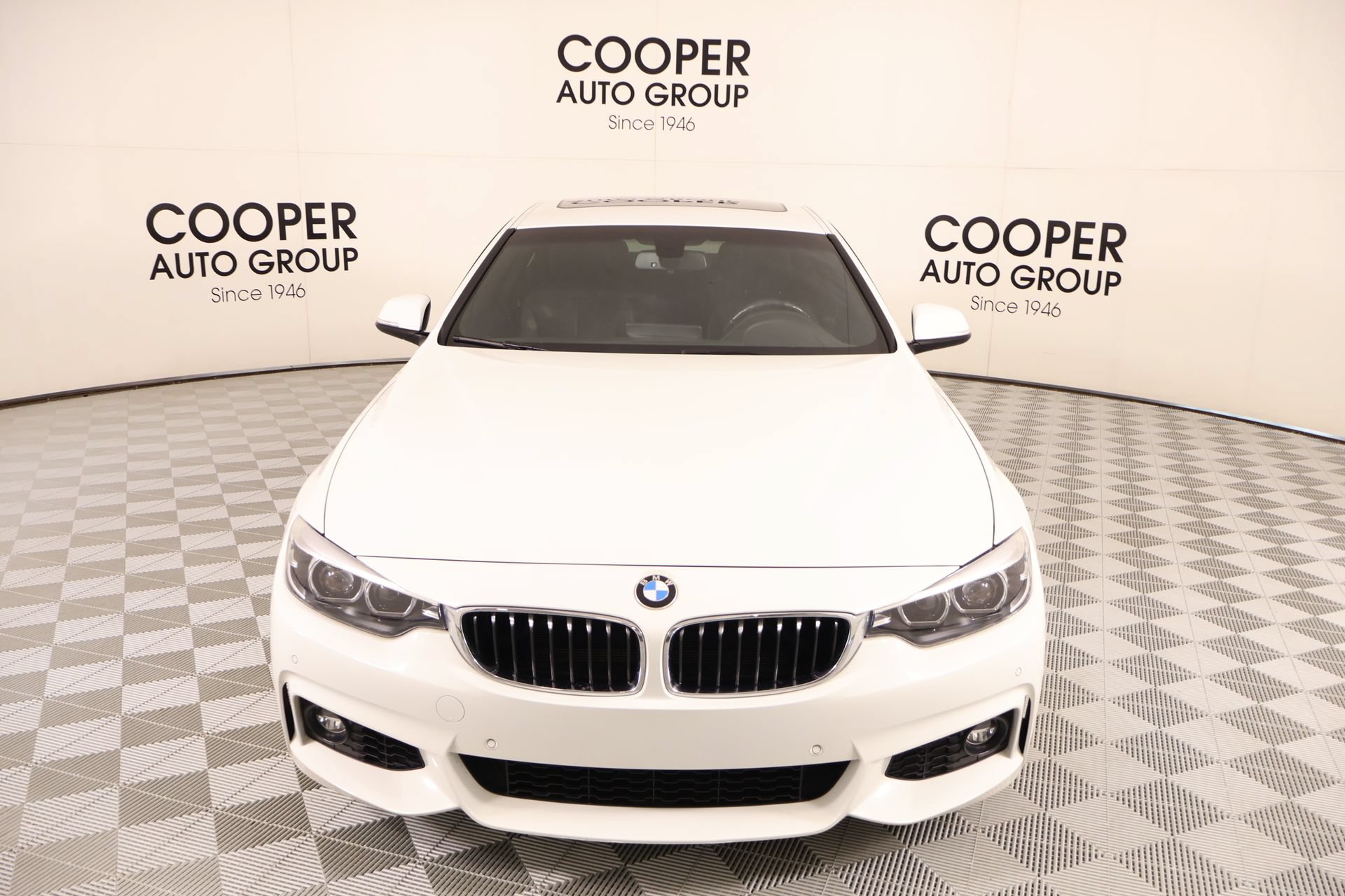 Used 2019 BMW 440i Coupe w/ M Sport Package RWD image 10