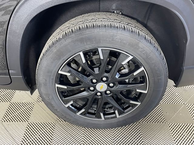 Certified 2025 Chevrolet Traverse LT w/ Sun and Wheel Package image 19