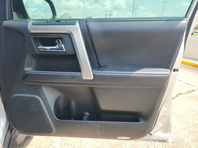 Used 2016 Toyota 4Runner SR5 Premium RWD image 15