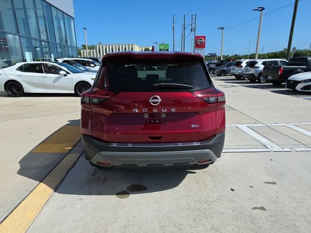 Used 2023 Nissan Rogue SV image 5