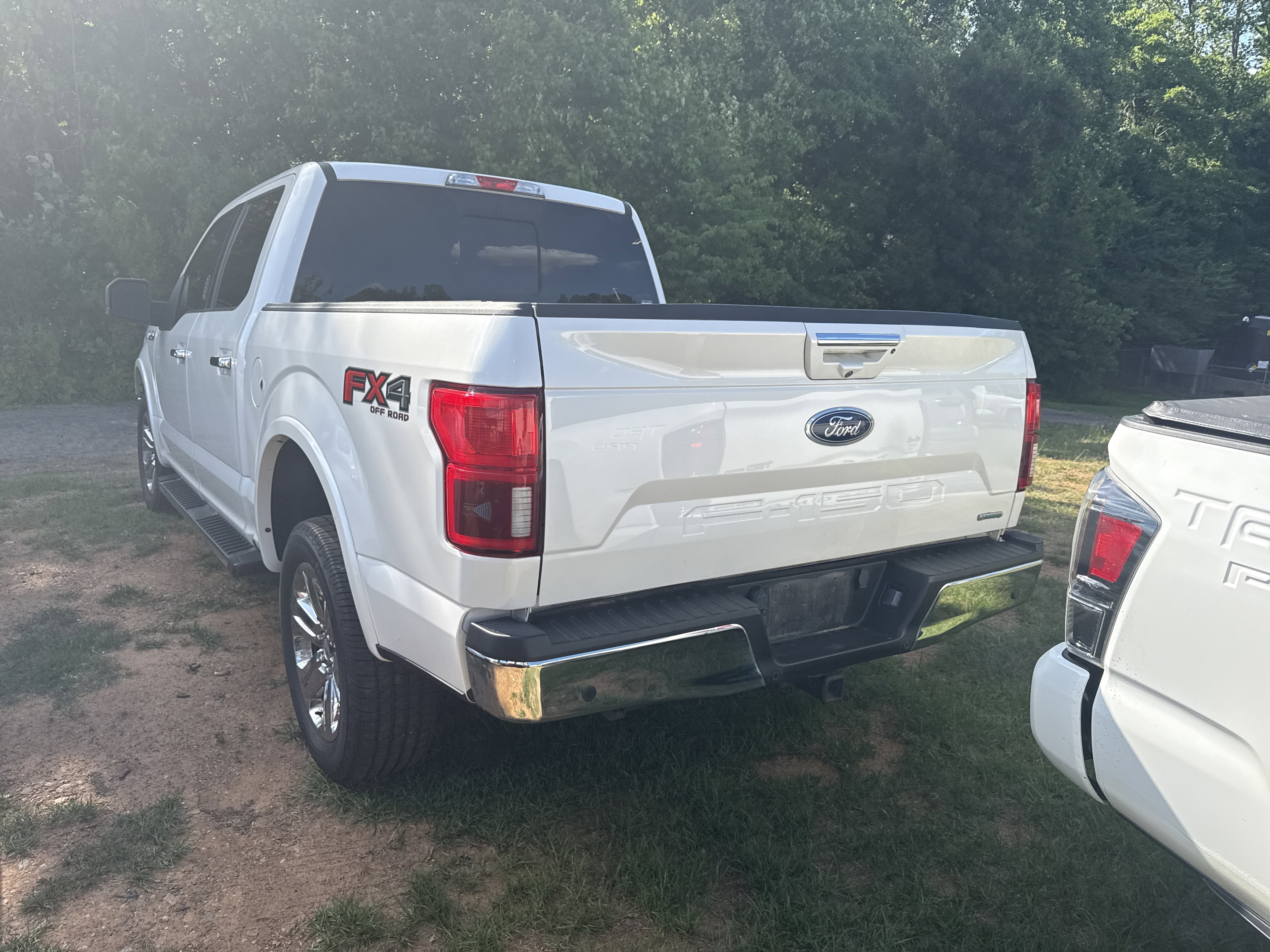 Used 2018 Ford F150 Lariat AWD/4WD image 9