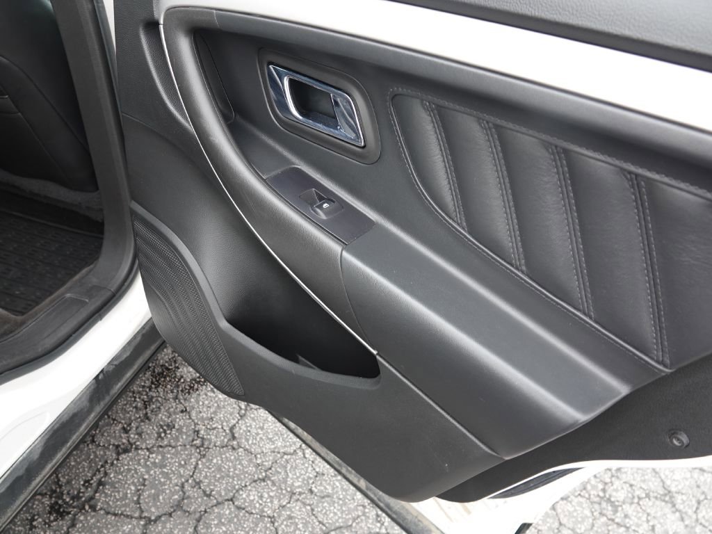 Used 2017 Ford Taurus SEL w/ Equipment Group 201A image 25