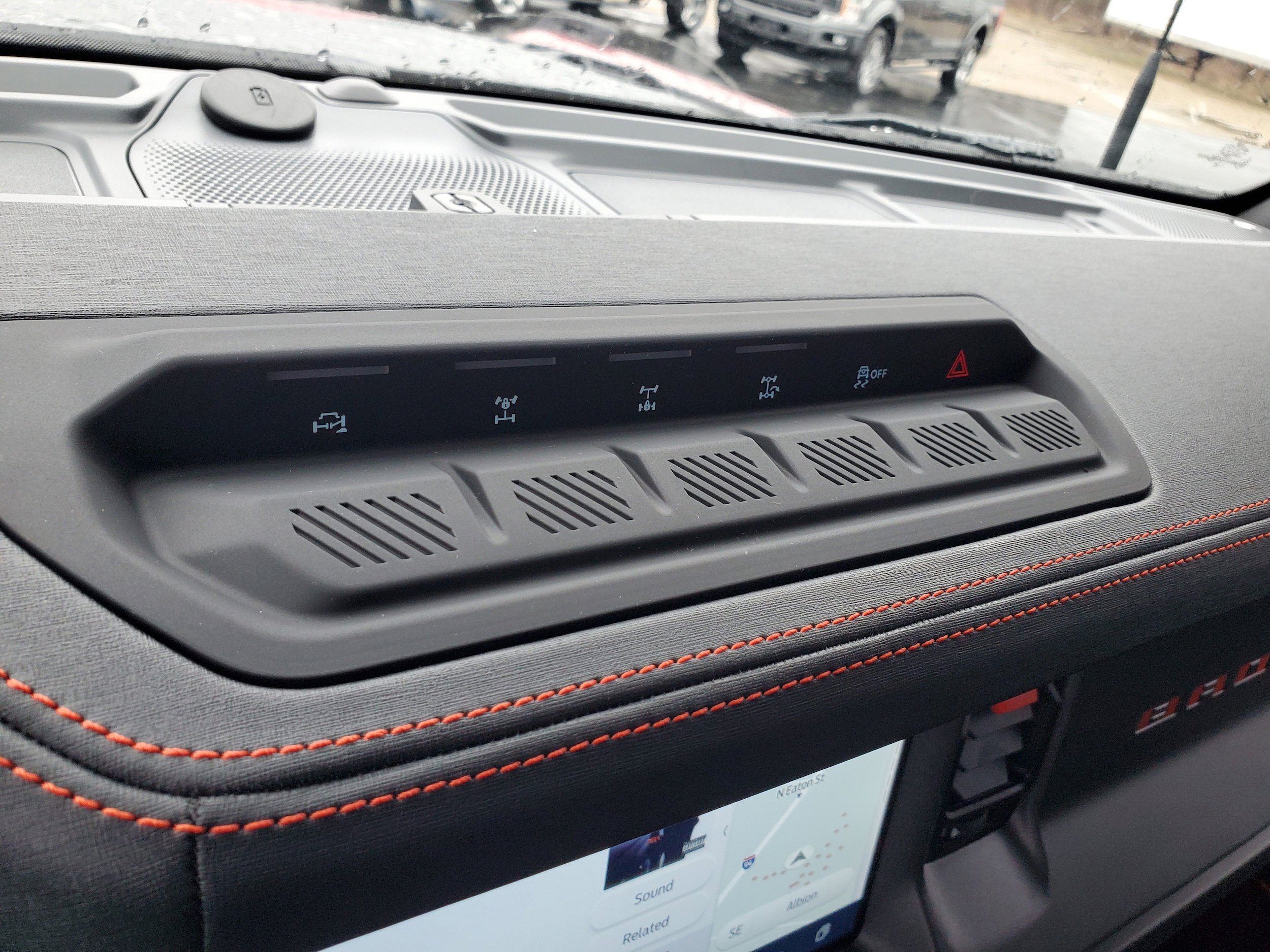 New 2026 Ford Bronco Raptor AWD/4WD image 36