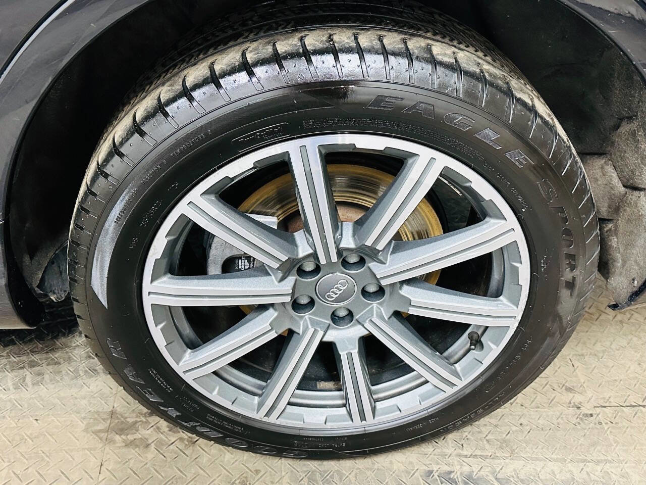 Used 2017 Audi Q7 3.0T Premium Plus image 33