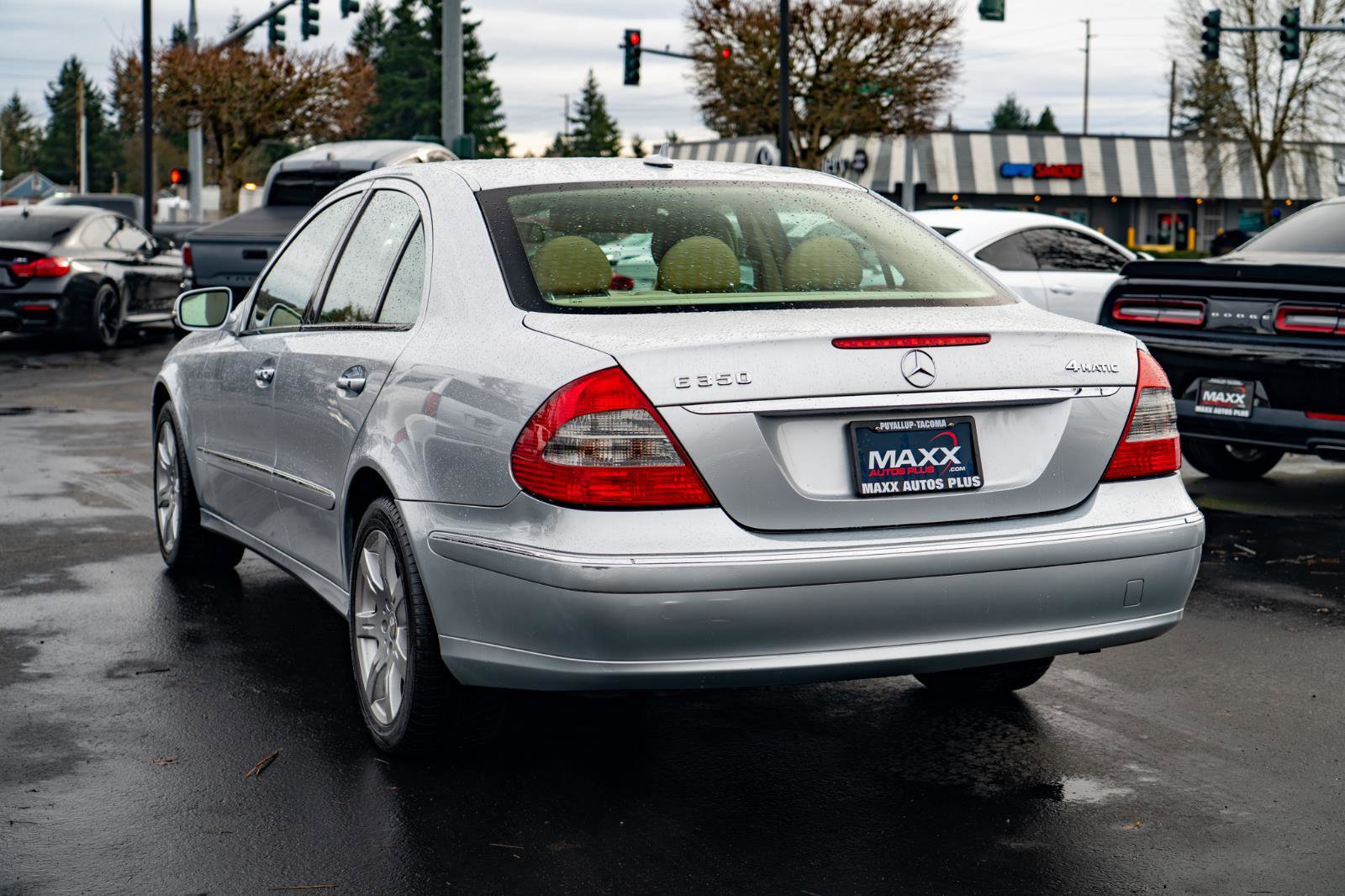 Used 2008 Mercedes-Benz E 350 4MATIC Sedan image 12