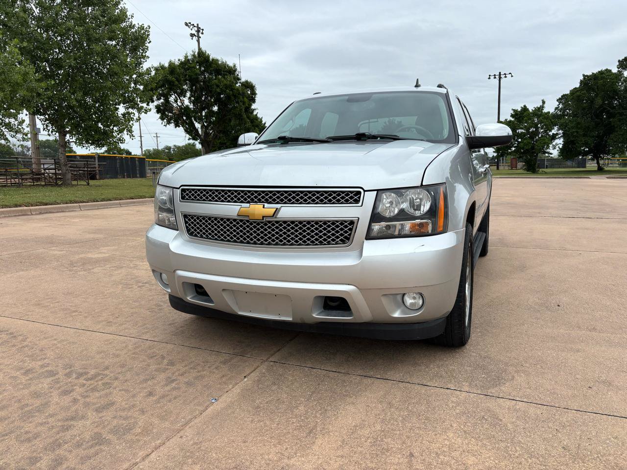 Used 2012 Chevrolet Avalanche LTZ AWD/4WD image 4