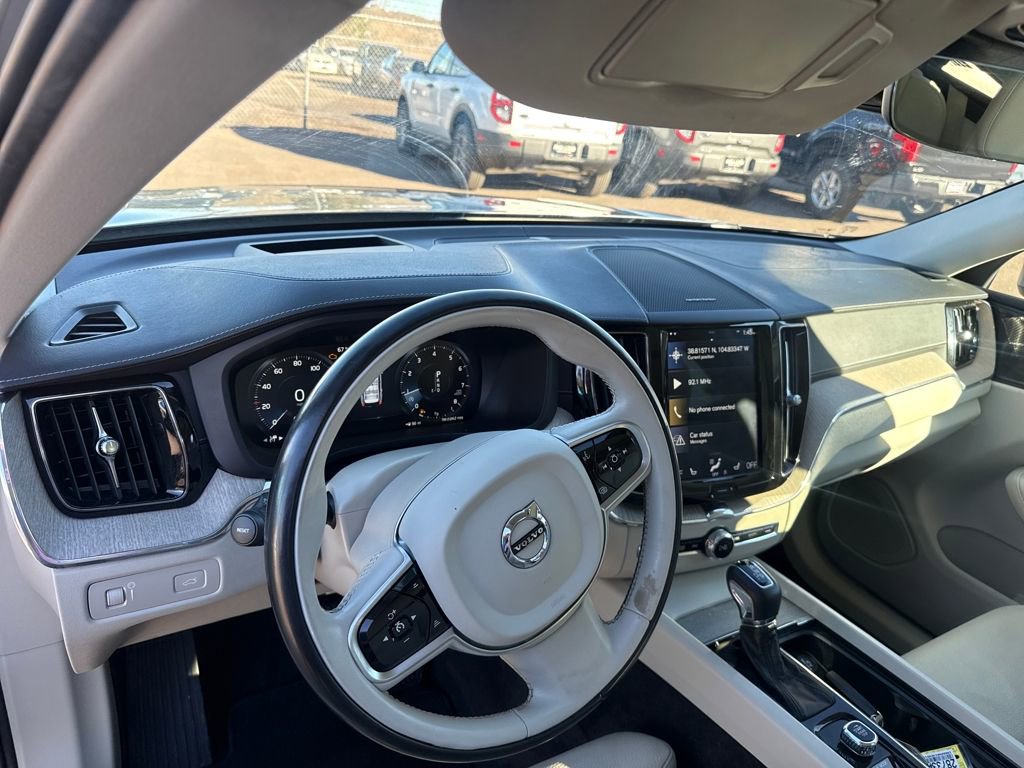 Used 2019 Volvo XC60 T5 Inscription image 13