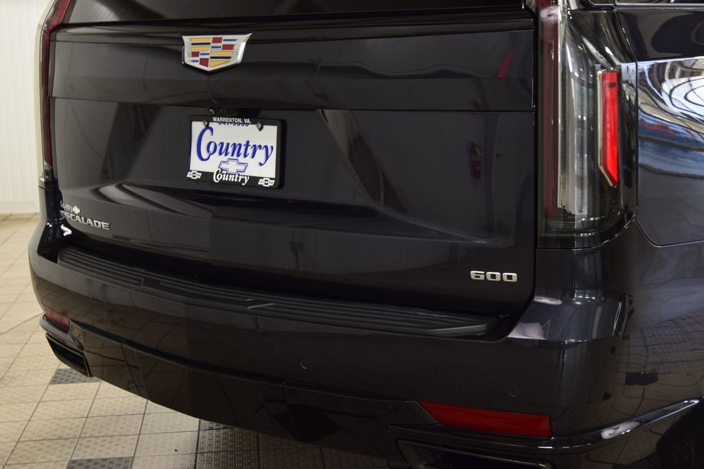 Used 2022 Cadillac Escalade Sport w/ Touring Package AWD/4WD image 19