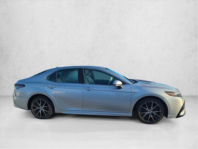 Certified 2023 Toyota Camry SE FWD image 5