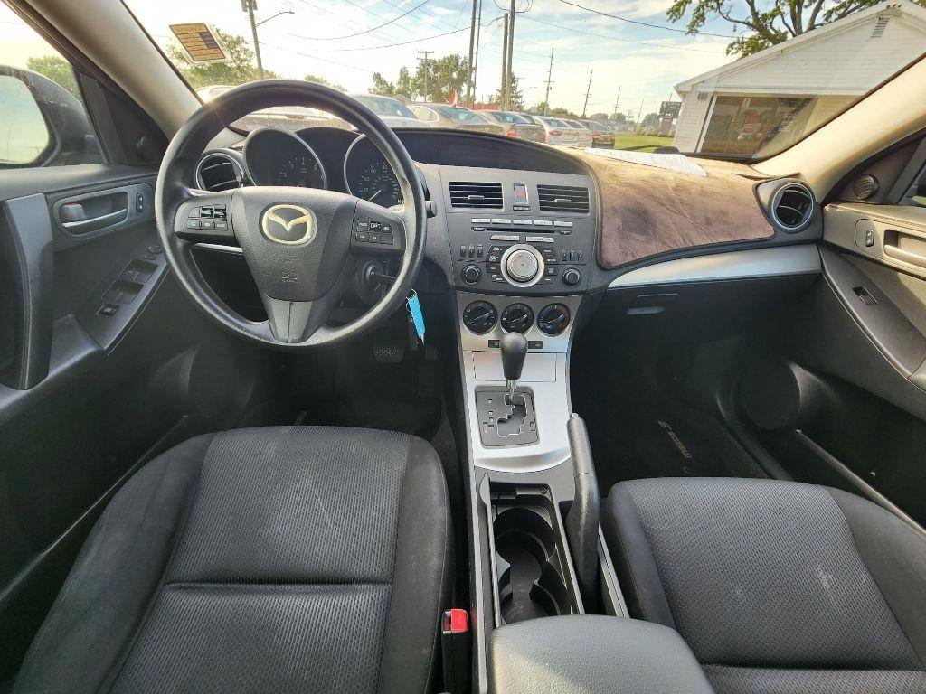 Used 2010 MAZDA MAZDA3 i Touring FWD image 12