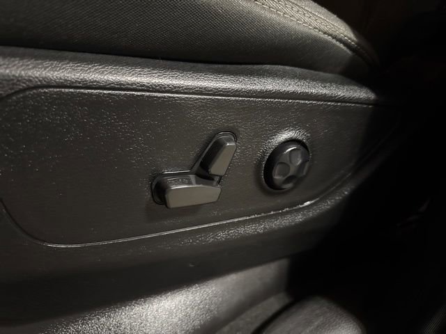 Used 2021 RAM 1500 Big Horn AWD/4WD image 4