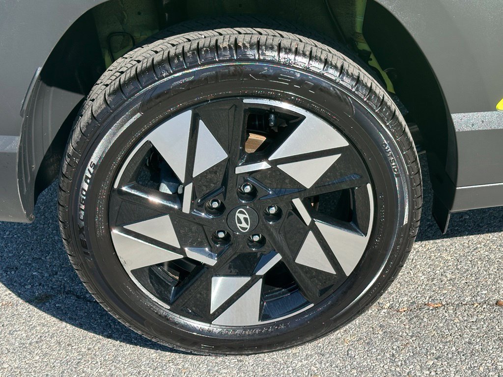Used 2025 Hyundai Kona SEL AWD/4WD image 9