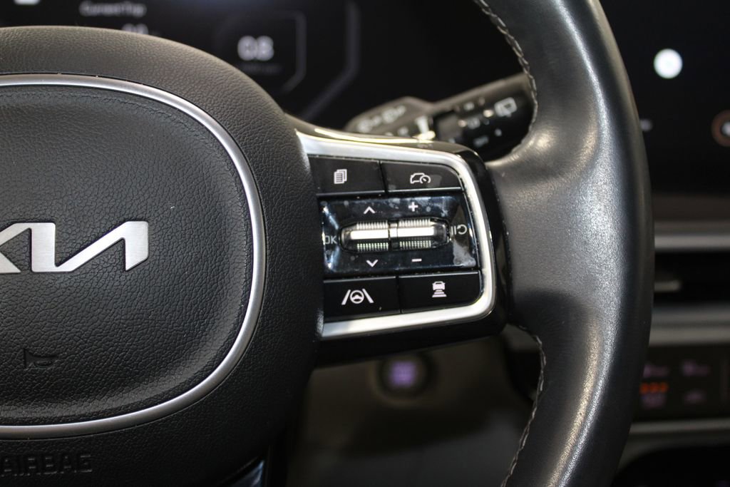 Used 2024 Kia Sorento SX image 39