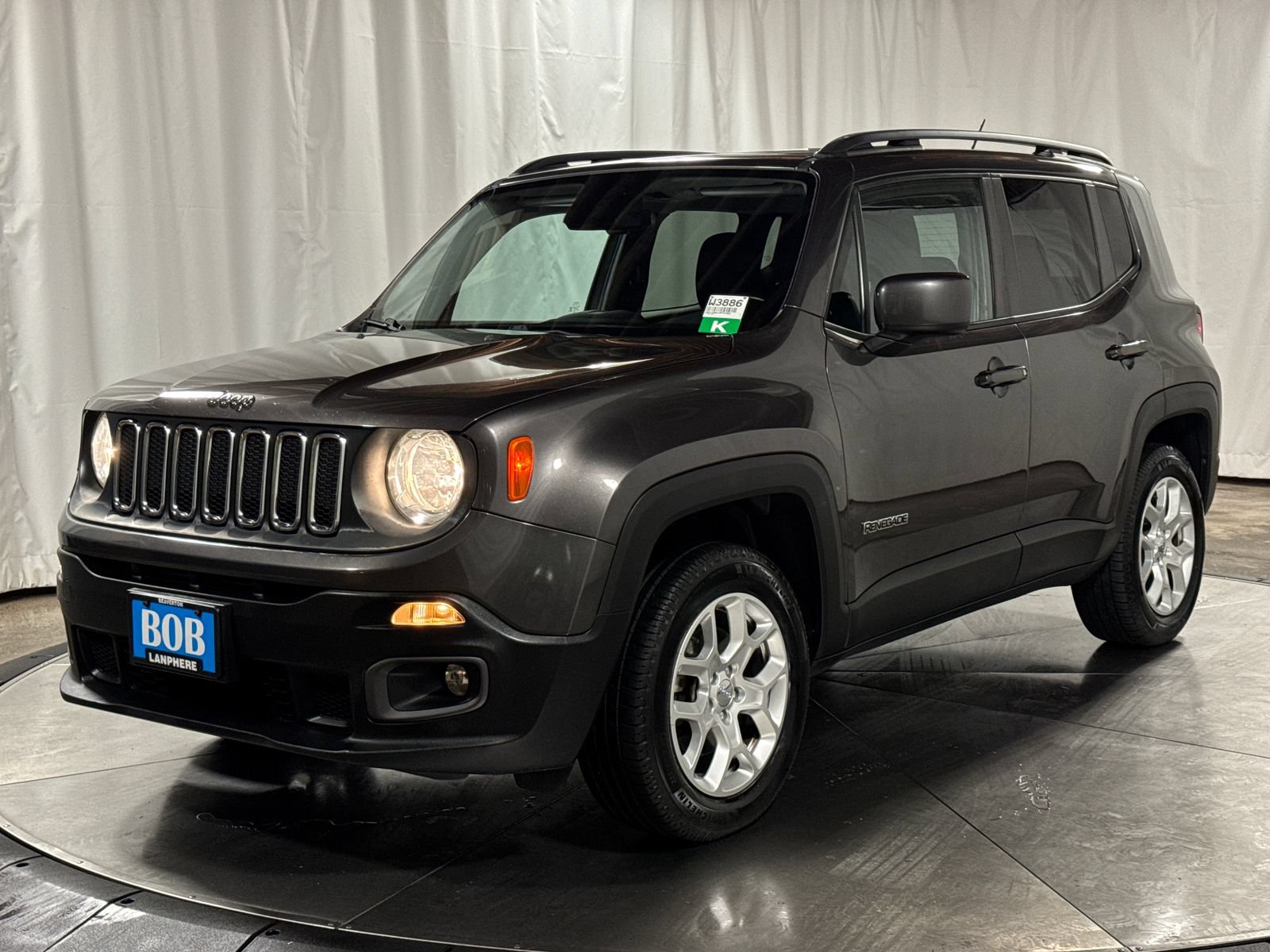 Used 2017 Jeep Renegade Latitude w/ Trailer Tow Group AWD/4WD image 1