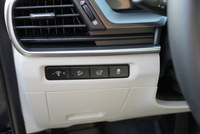 Used 2025 Kia Telluride S FWD image 26