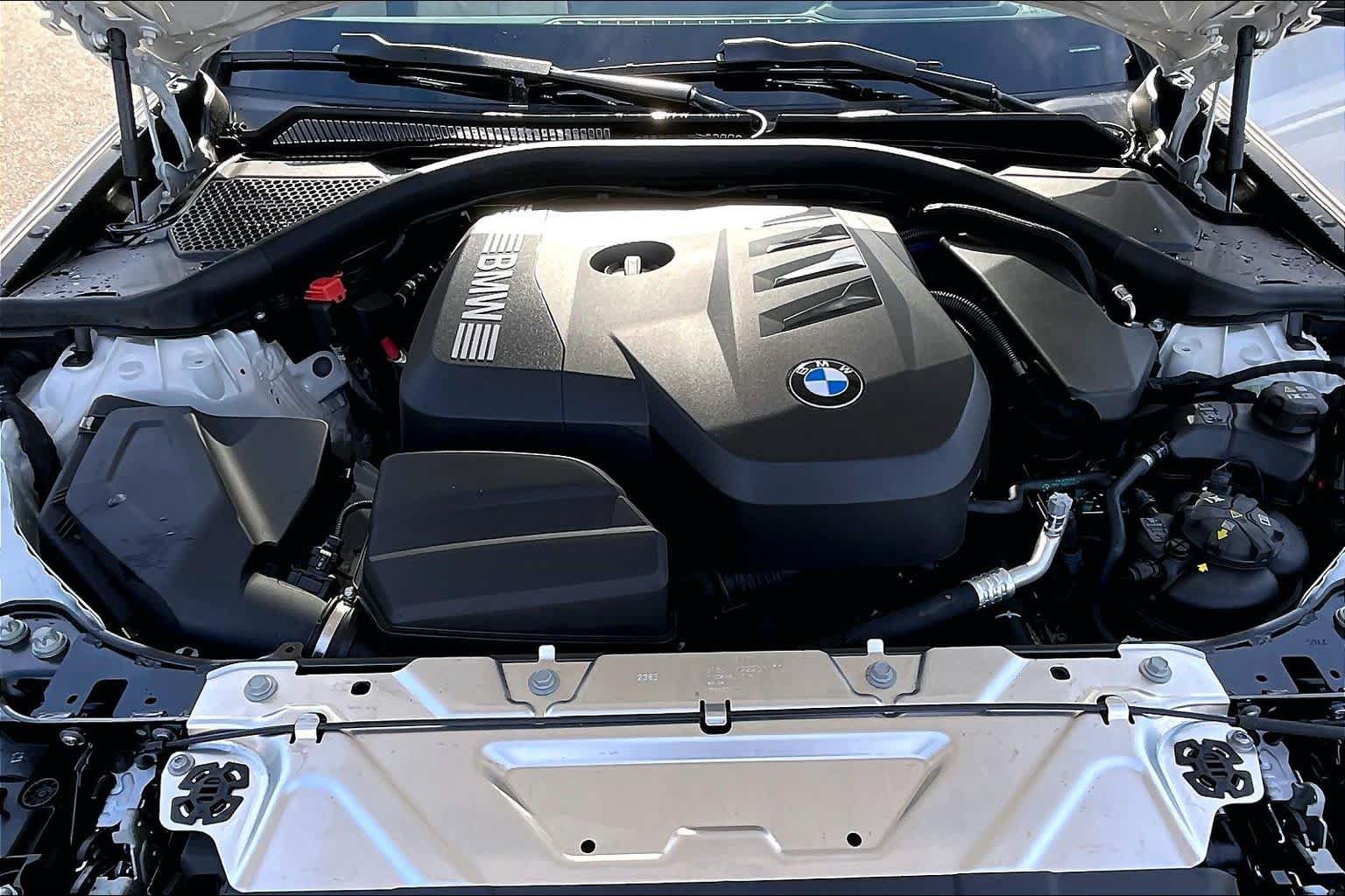 Used 2026 BMW 330i Sedan w/ M Sport Package RWD image 16