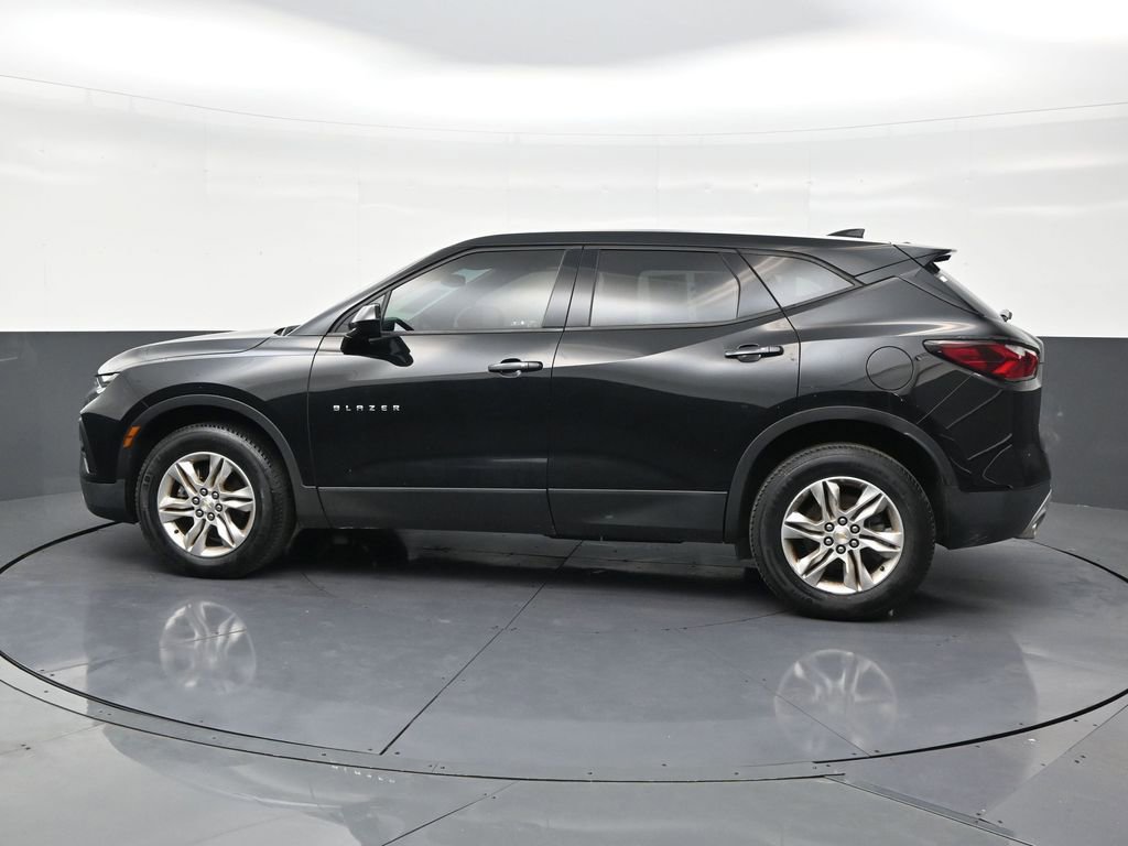 Used 2021 Chevrolet Blazer LT FWD image 2