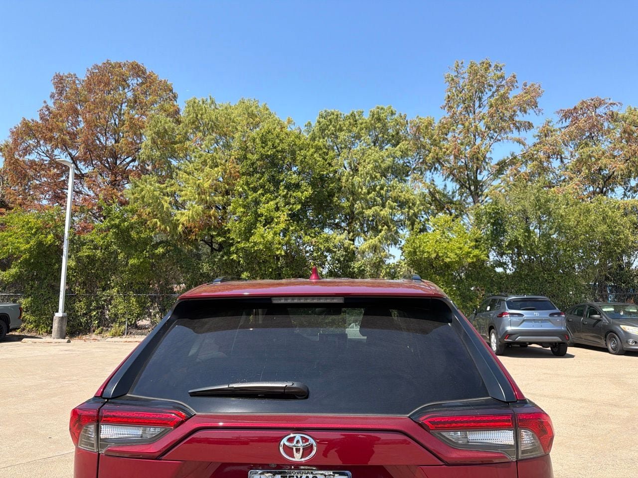 Used 2025 Toyota RAV4 XLE Premium FWD image 5