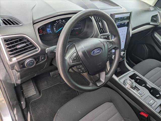 Used 2024 Ford Edge SE w/ Black Appearance Package AWD/4WD image 10