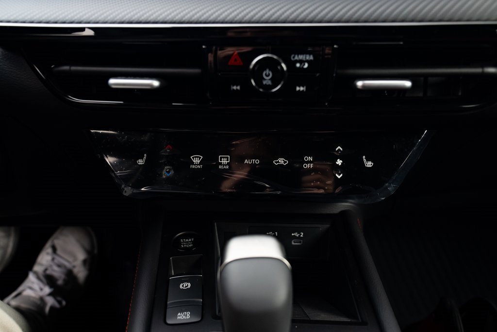 New 2026 Nissan Kicks SR w/ Cold Weather Package image 16