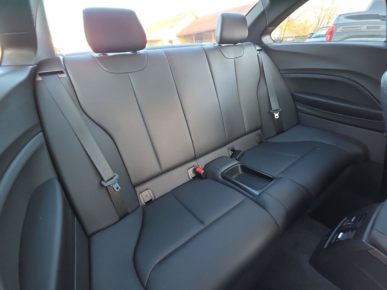 Used 2019 BMW 230i Coupe w/ Premium Package RWD image 7
