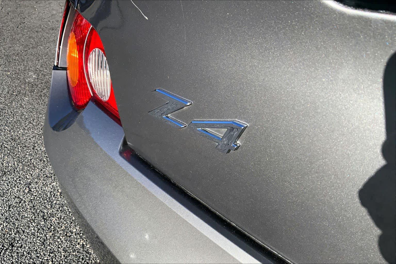 Used 2004 BMW Z4 3.0i RWD image 7