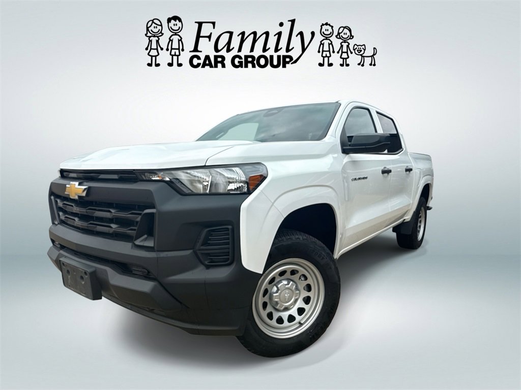 Used 2023 Chevrolet Colorado W/T image 1
