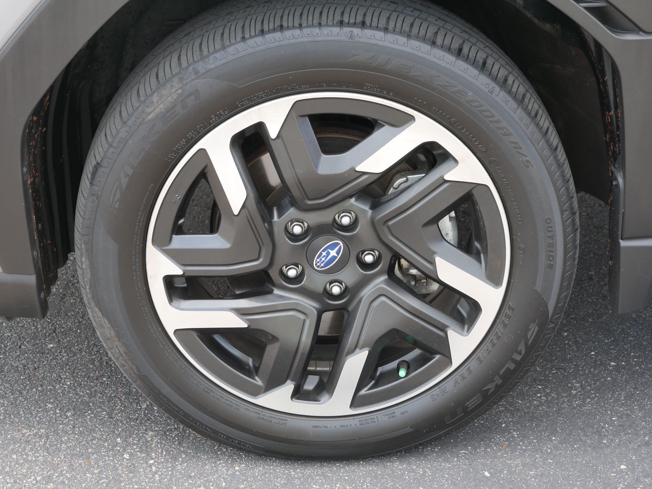 Used 2025 Subaru Forester Limited AWD/4WD image 15