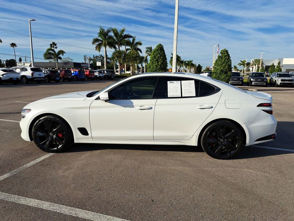 Used 2022 Genesis G70 3.3T image 8
