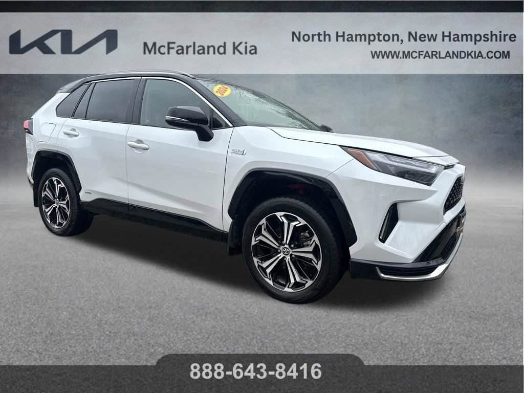 Used 2024 Toyota RAV4 XSE w/ Weather Package image 6