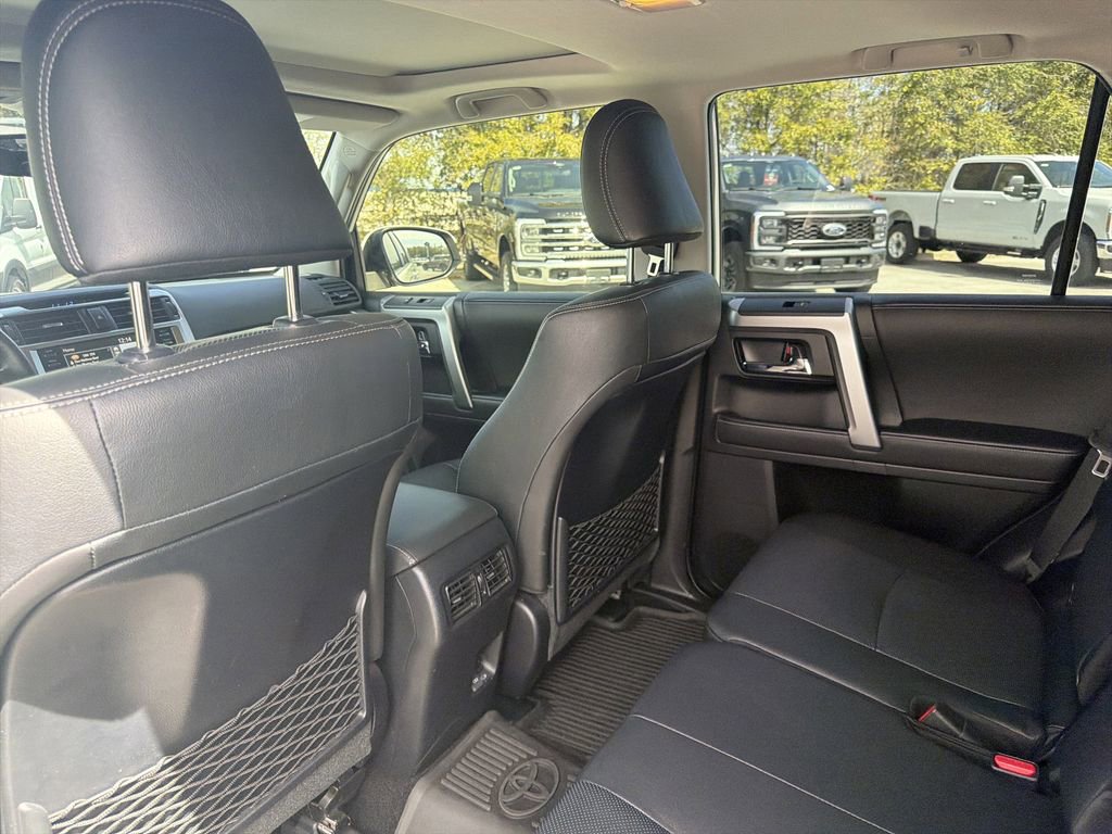 Used 2023 Toyota 4Runner Limited AWD/4WD image 11