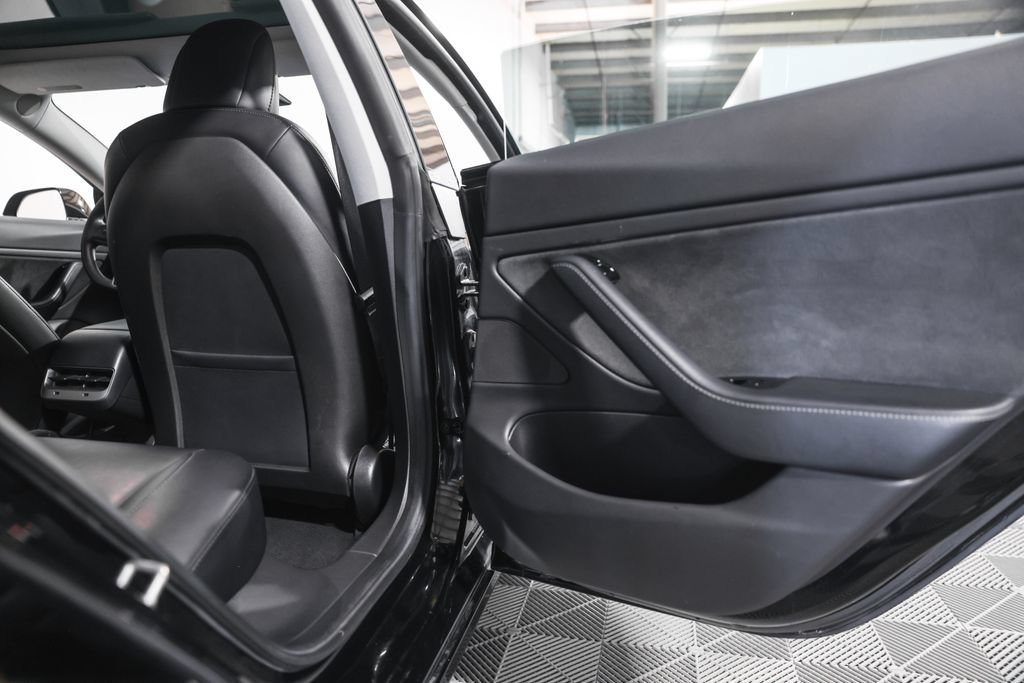 Used 2019 Tesla Model 3 Standard Range Plus RWD image 23
