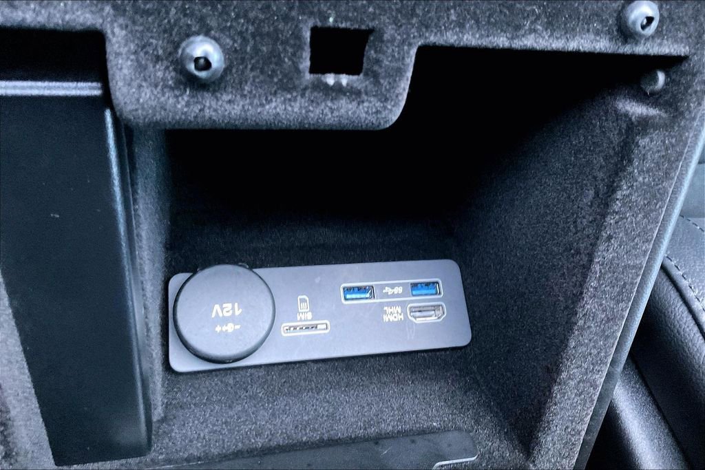 Used 2018 Jaguar F-TYPE Convertible image 14