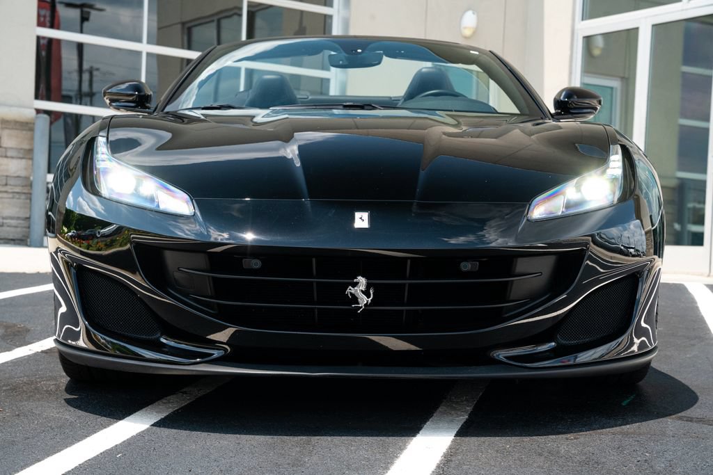 Used 2019 Ferrari Portofino RWD image 4