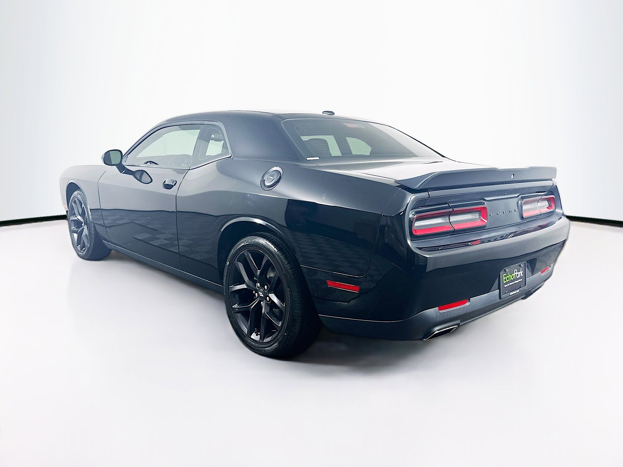 Used 2022 Dodge Challenger SXT w/ Blacktop Package image 5