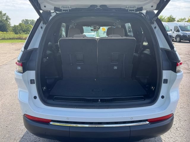 Certified 2023 Jeep Grand Cherokee L Limited w/ Luxury Tech Group II AWD/4WD image 18