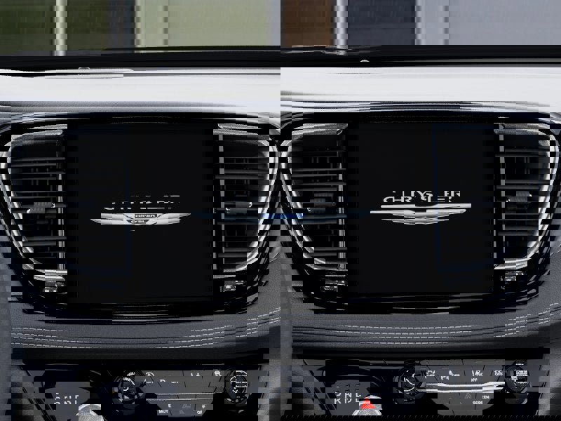 New 2026 Chrysler Pacifica Limited image 18