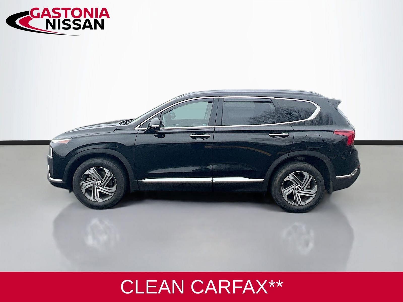Used 2023 Hyundai Santa Fe SEL w/ Premium Package image 5