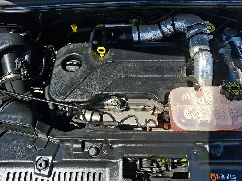 Used 2022 Chevrolet Trax LT w/ Midnight Edition image 27