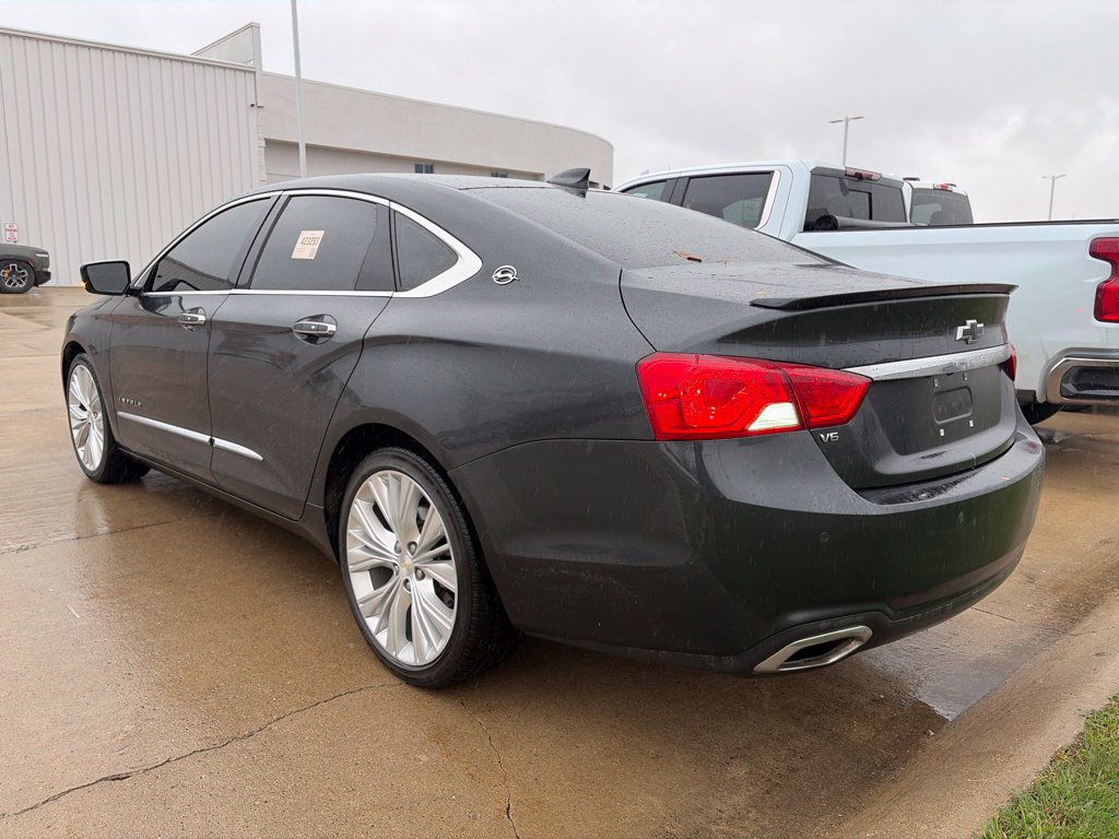 Used 2015 Chevrolet Impala LTZ FWD image 3