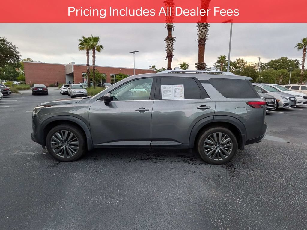Used 2024 Nissan Pathfinder SL w/ SL Premium Package FWD image 7