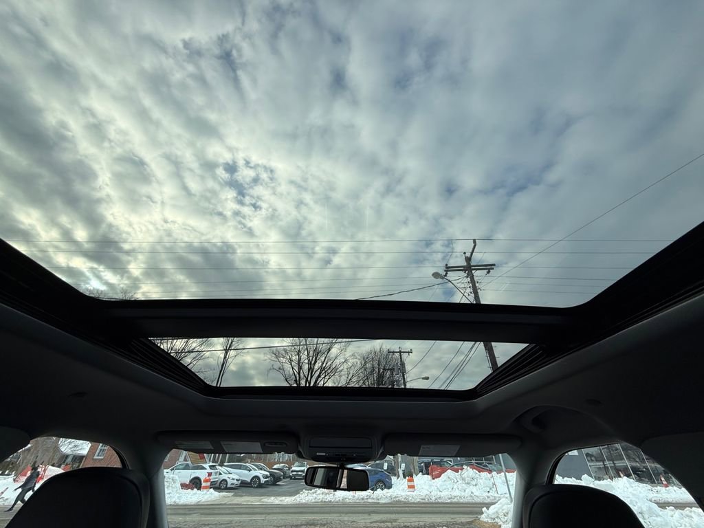 Used 2021 Ford Explorer Limited w/ Hybrid Equipment Group 310A image 24