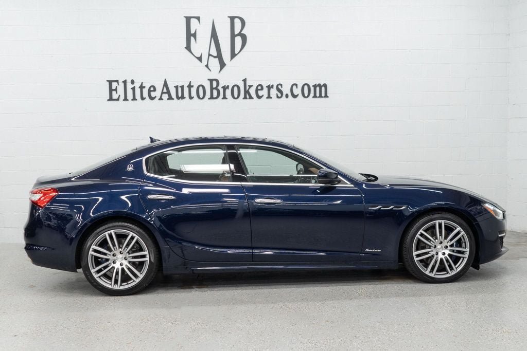 Used 2018 Maserati Ghibli S GranLusso RWD image 5
