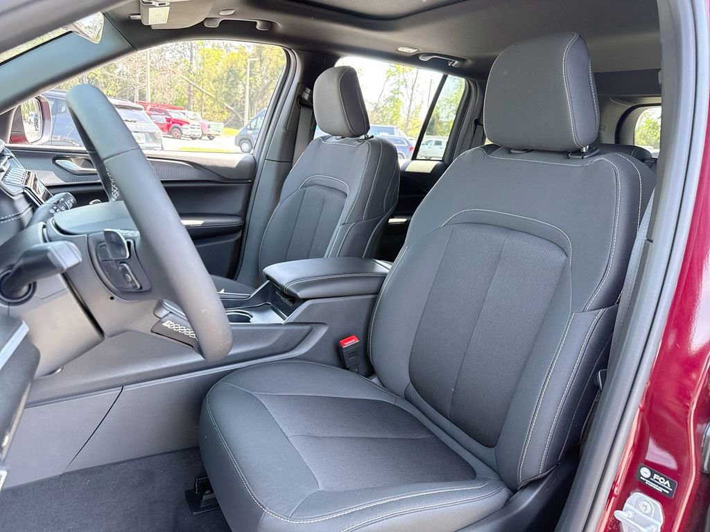 New 2026 Jeep Grand Cherokee Laredo X image 11