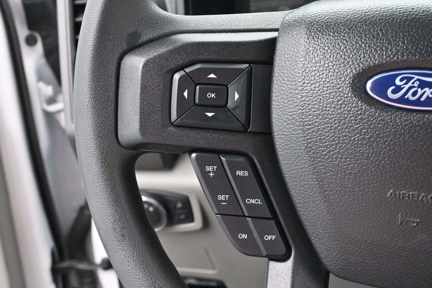 Used 2022 Ford F250 XL w/ Power Equipment Group AWD/4WD image 18