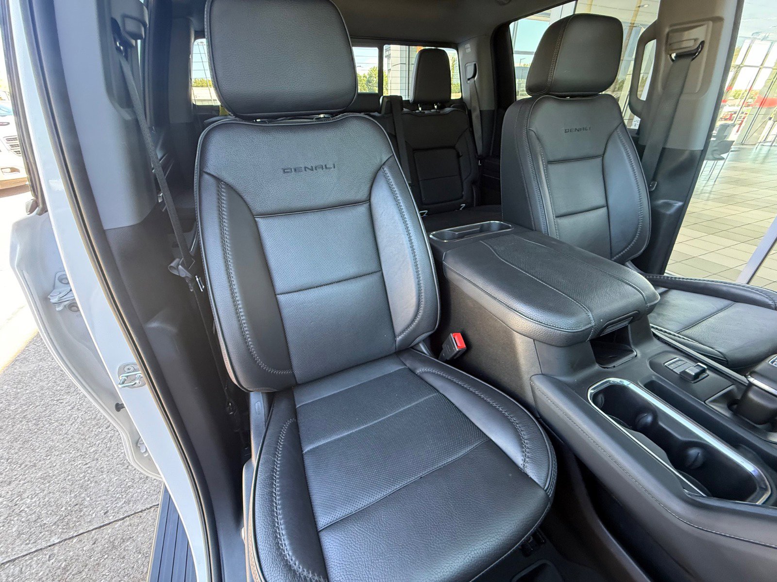 Certified 2024 GMC Sierra 1500 Denali image 38